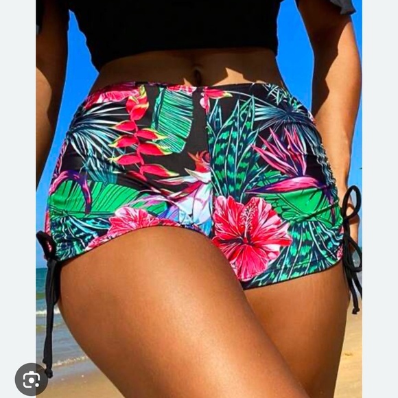SHEIN Athletic Shorts Black and Red with Adjustable Drawstrings - Picture 1 of 12